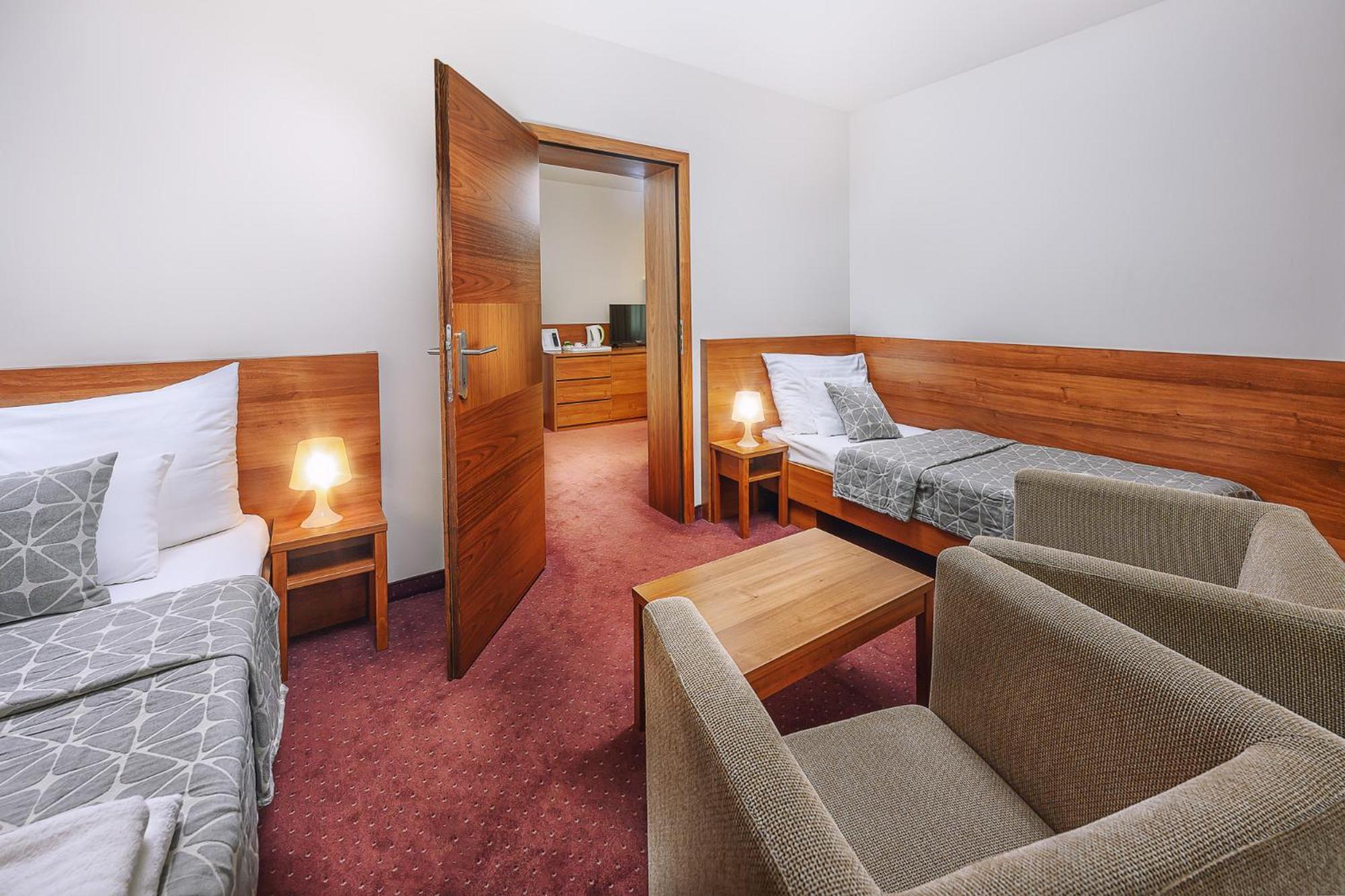 Hotel Janosik Liptovský Mikuláš Exteriör bild