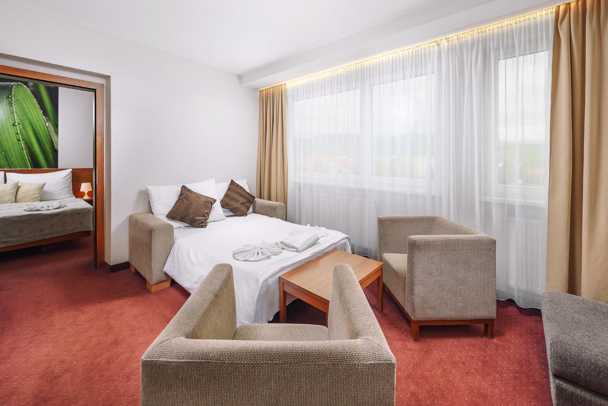 Hotel Janosik Liptovský Mikuláš Exteriör bild