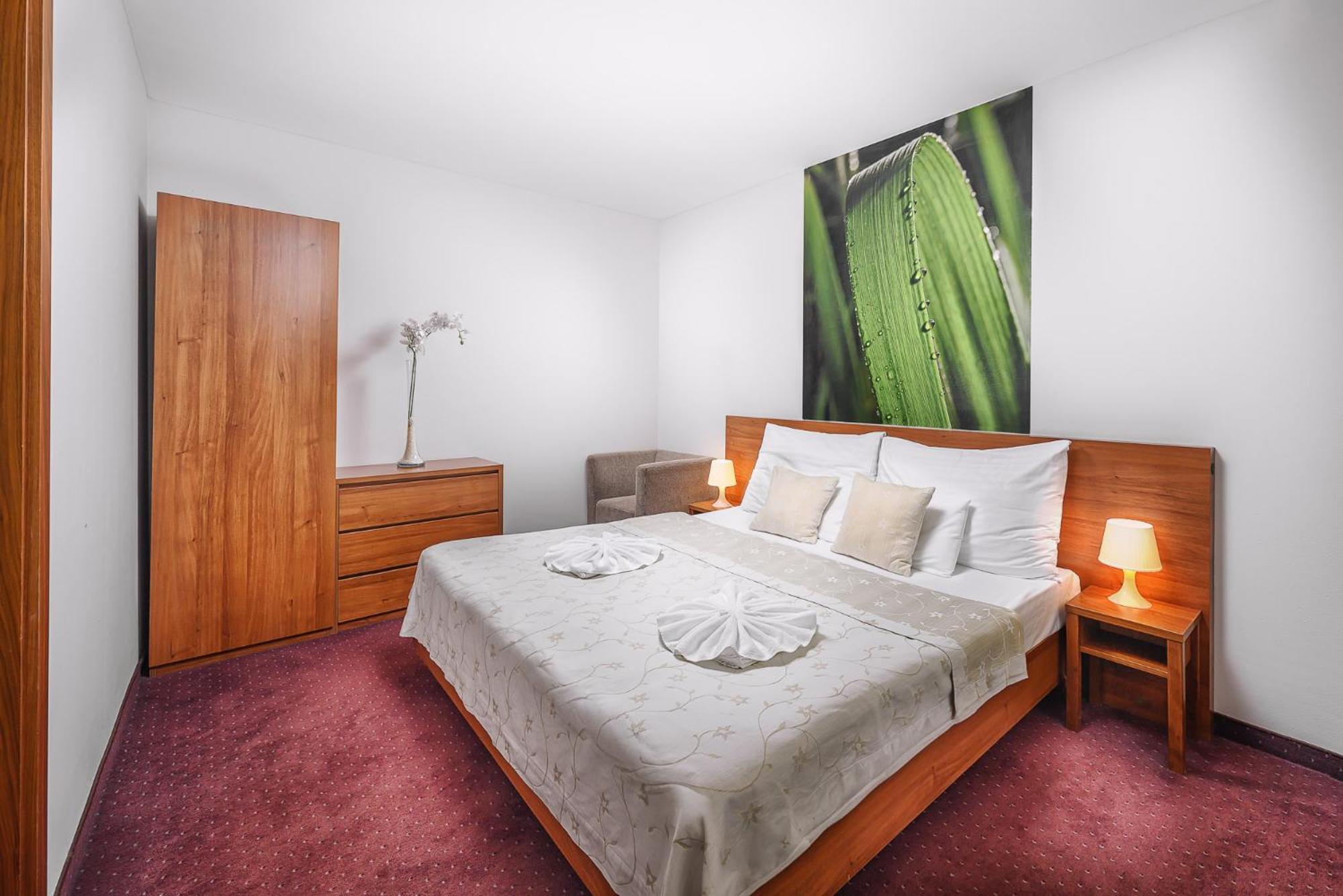 Hotel Janosik Liptovský Mikuláš Exteriör bild
