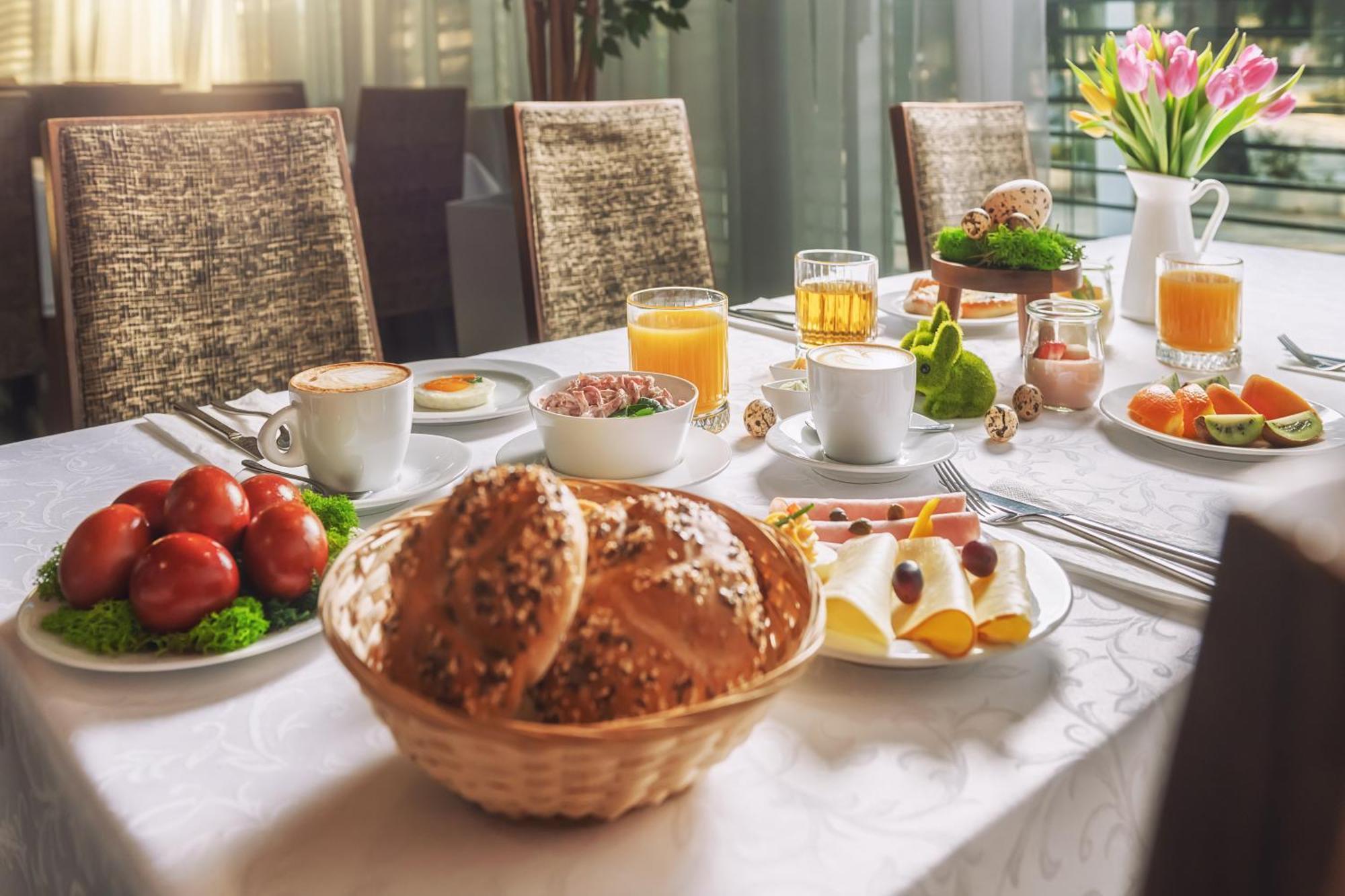 Hotel Janosik Liptovský Mikuláš Exteriör bild