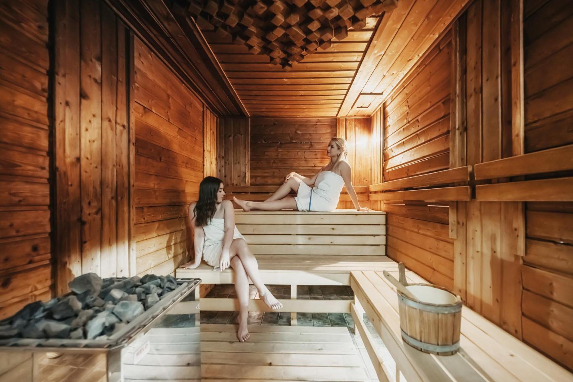 Hotel Janosik Liptovský Mikuláš Exteriör bild